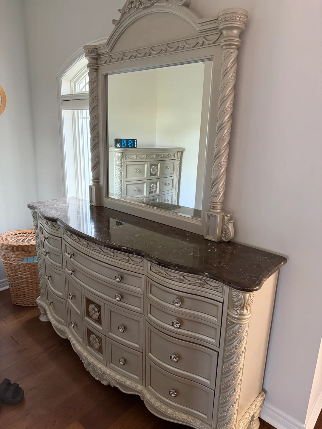 $450 Elegant Mirrored Dresser with Ample Storage