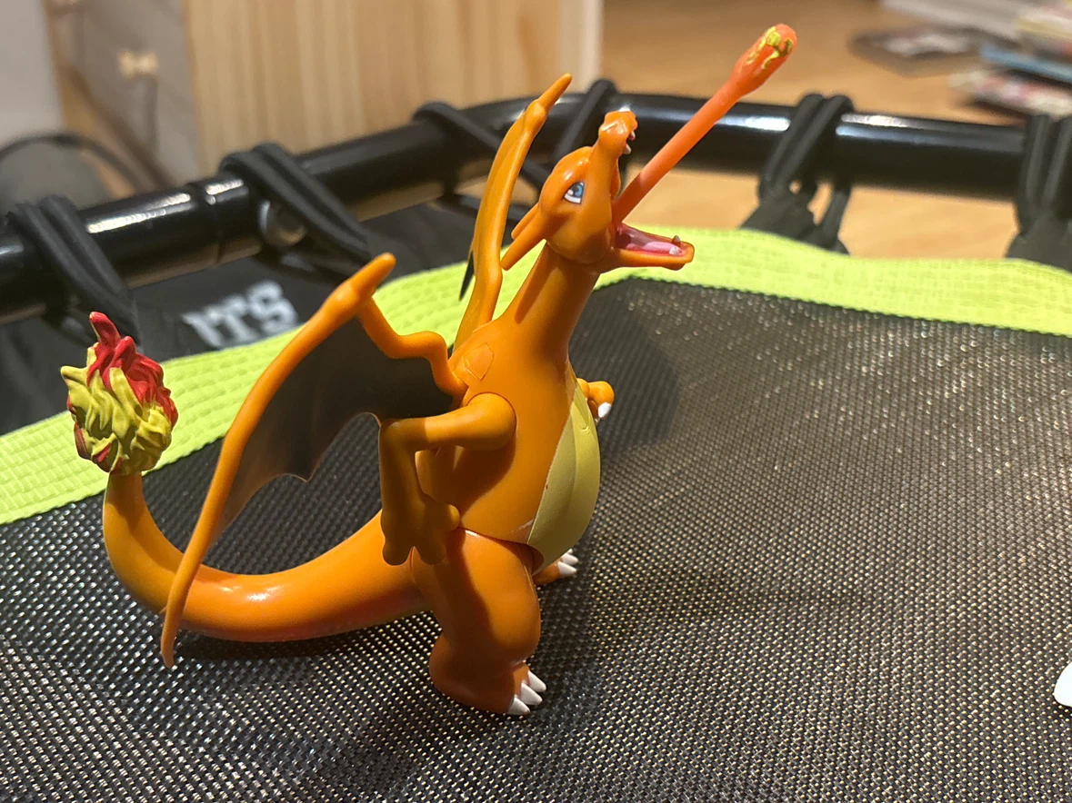 Pokémon Action Figure Lot - photo 2