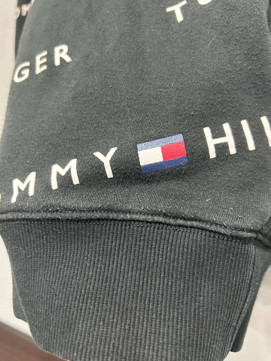 Tommy Hilfiger Sweatshirt - photo 2