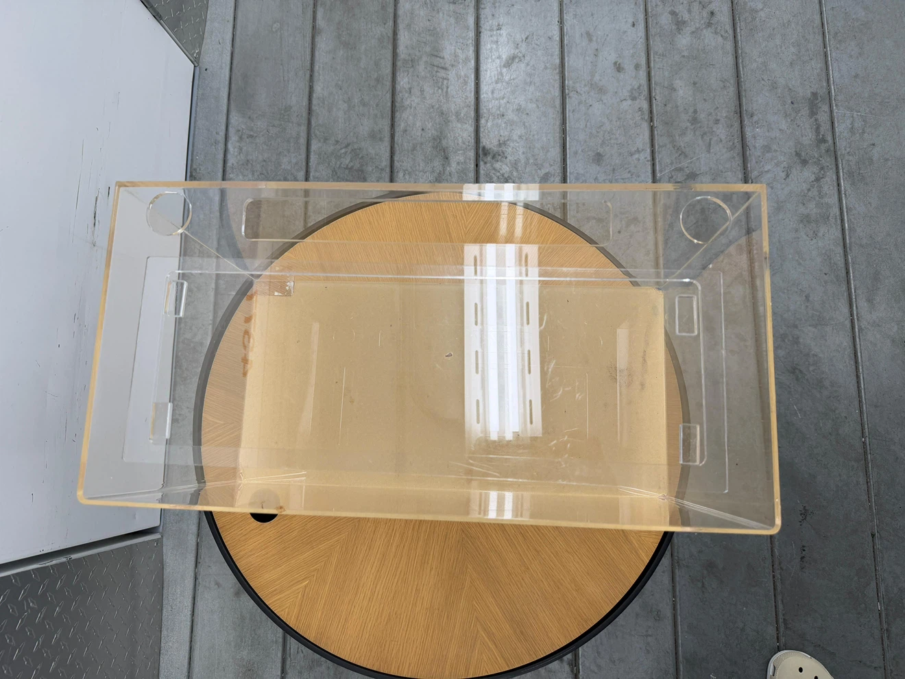 Clear Acrylic fish tank - photo 2
