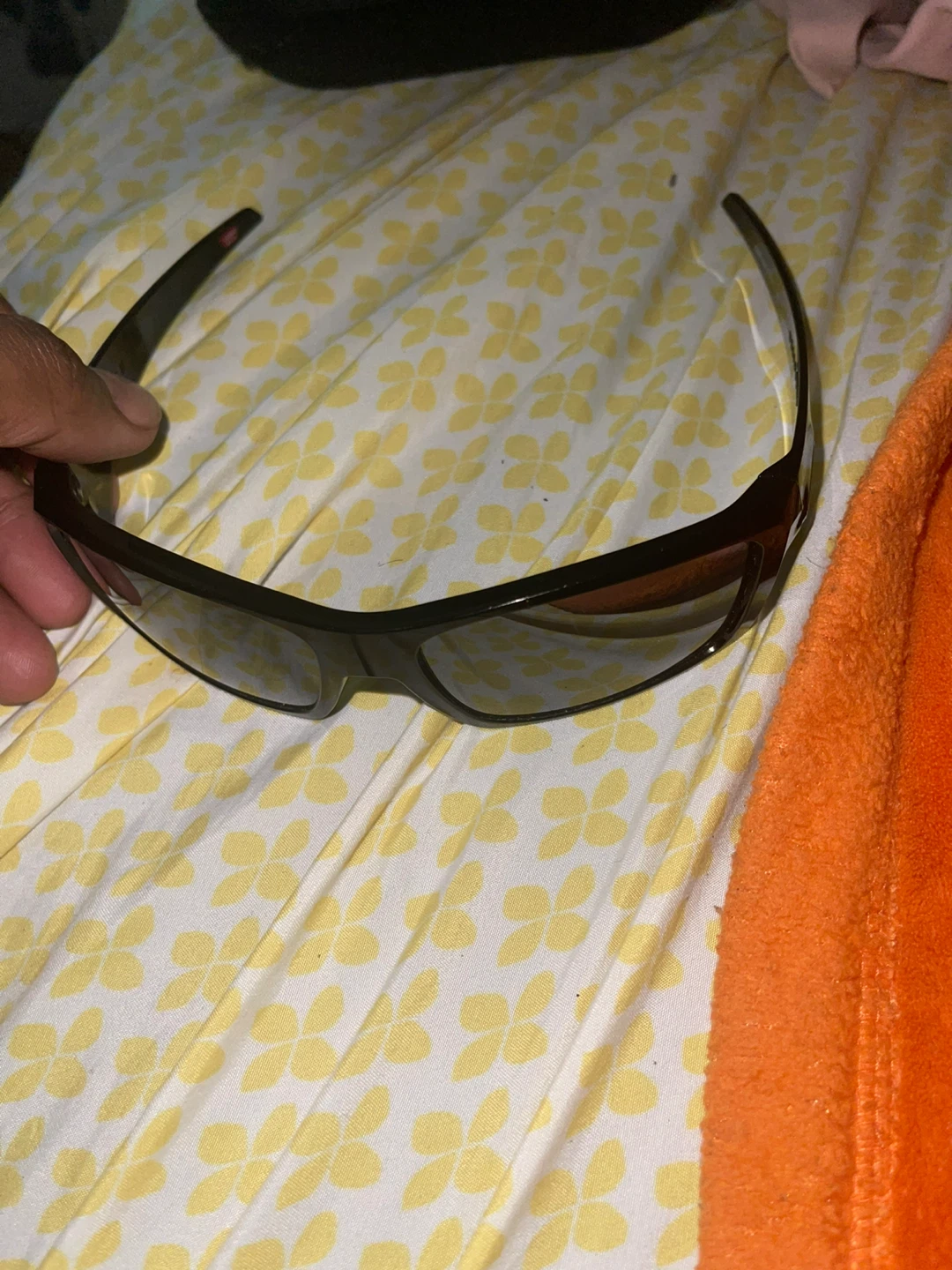 Oakley Sunglasses with Case - photo 2