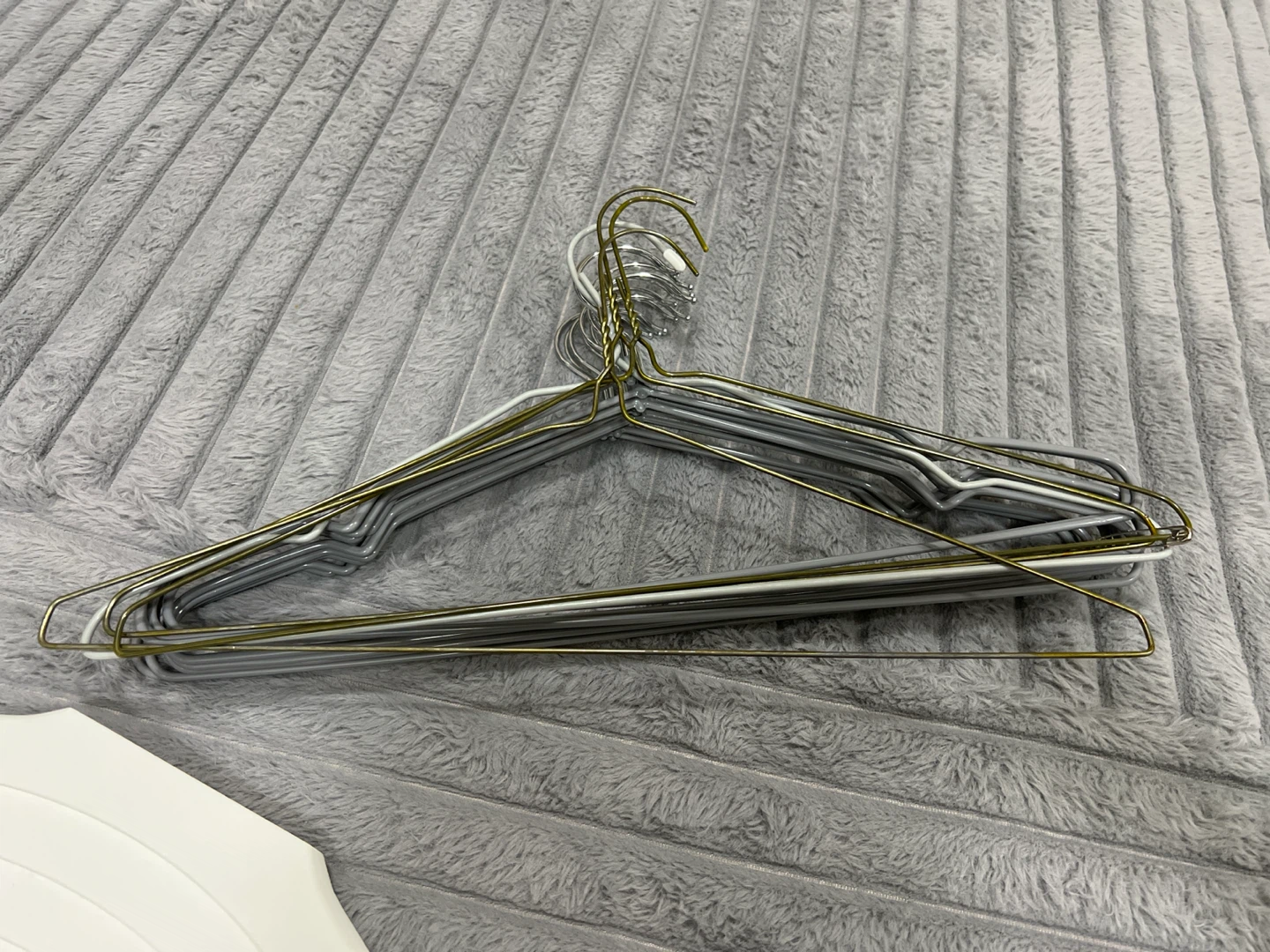 Set of 16 hangers and 4 Plastic covers - photo 2