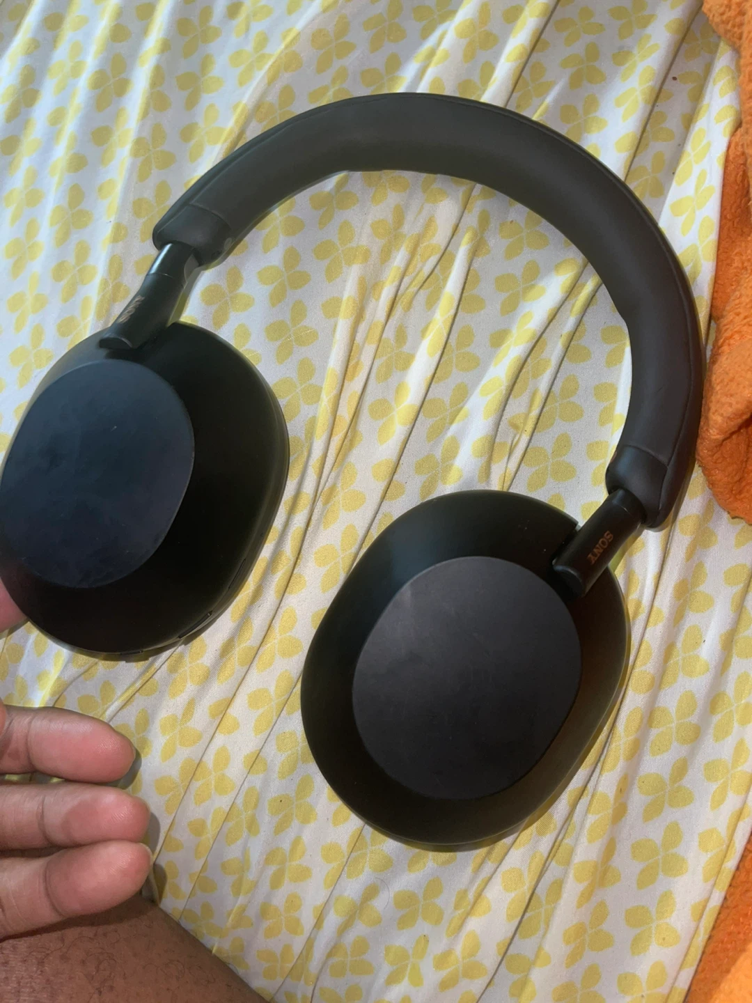 Sony WH-1000XM4 Headphones - photo 3