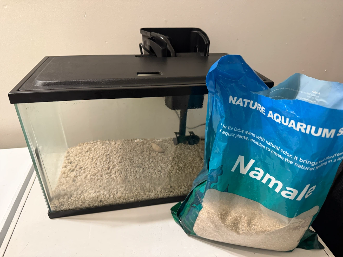 10gal Aquarium Tank with Namale Aquarium Sand