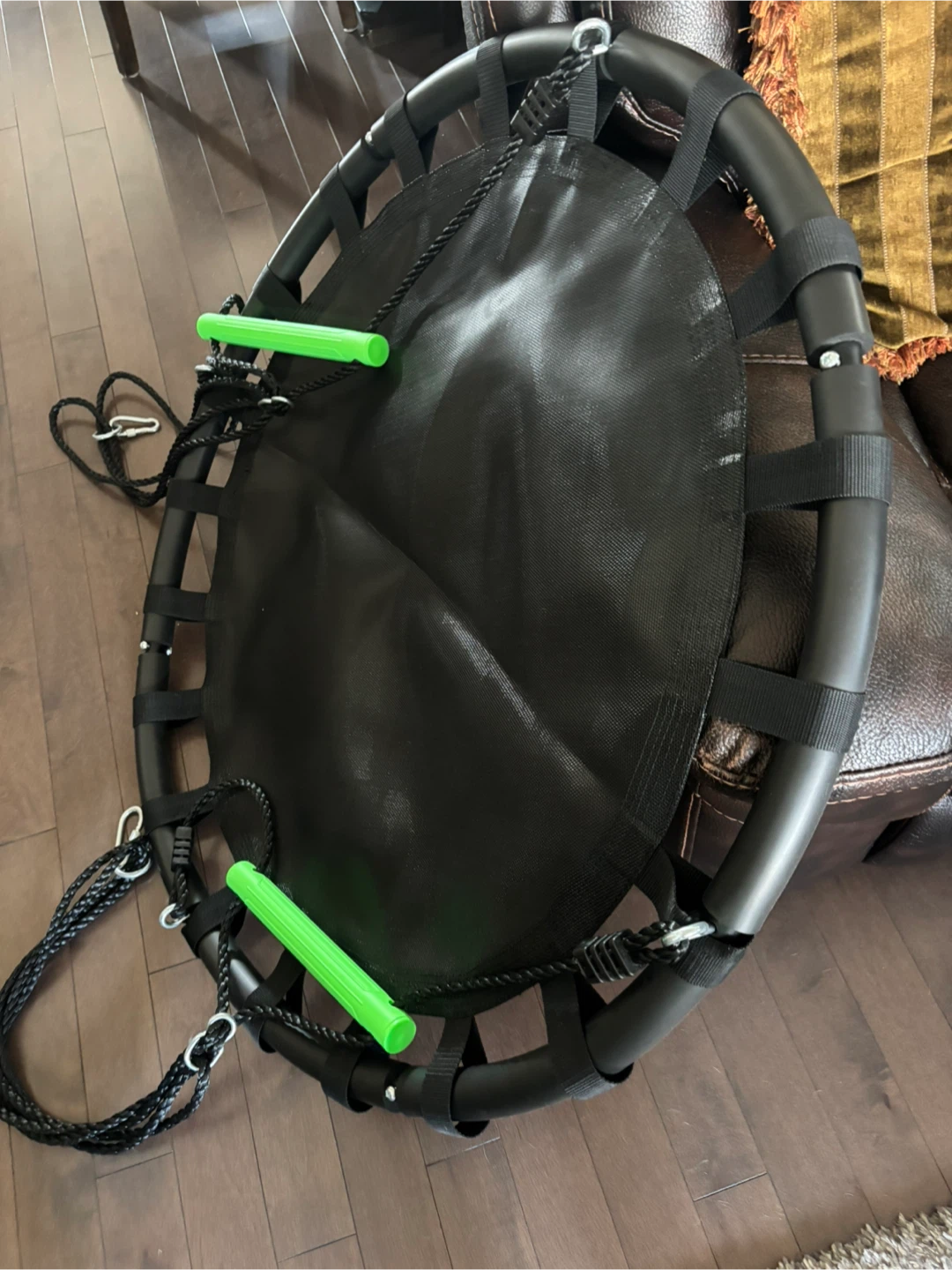 Black Round Saucer Swing with Green Handles - photo 2