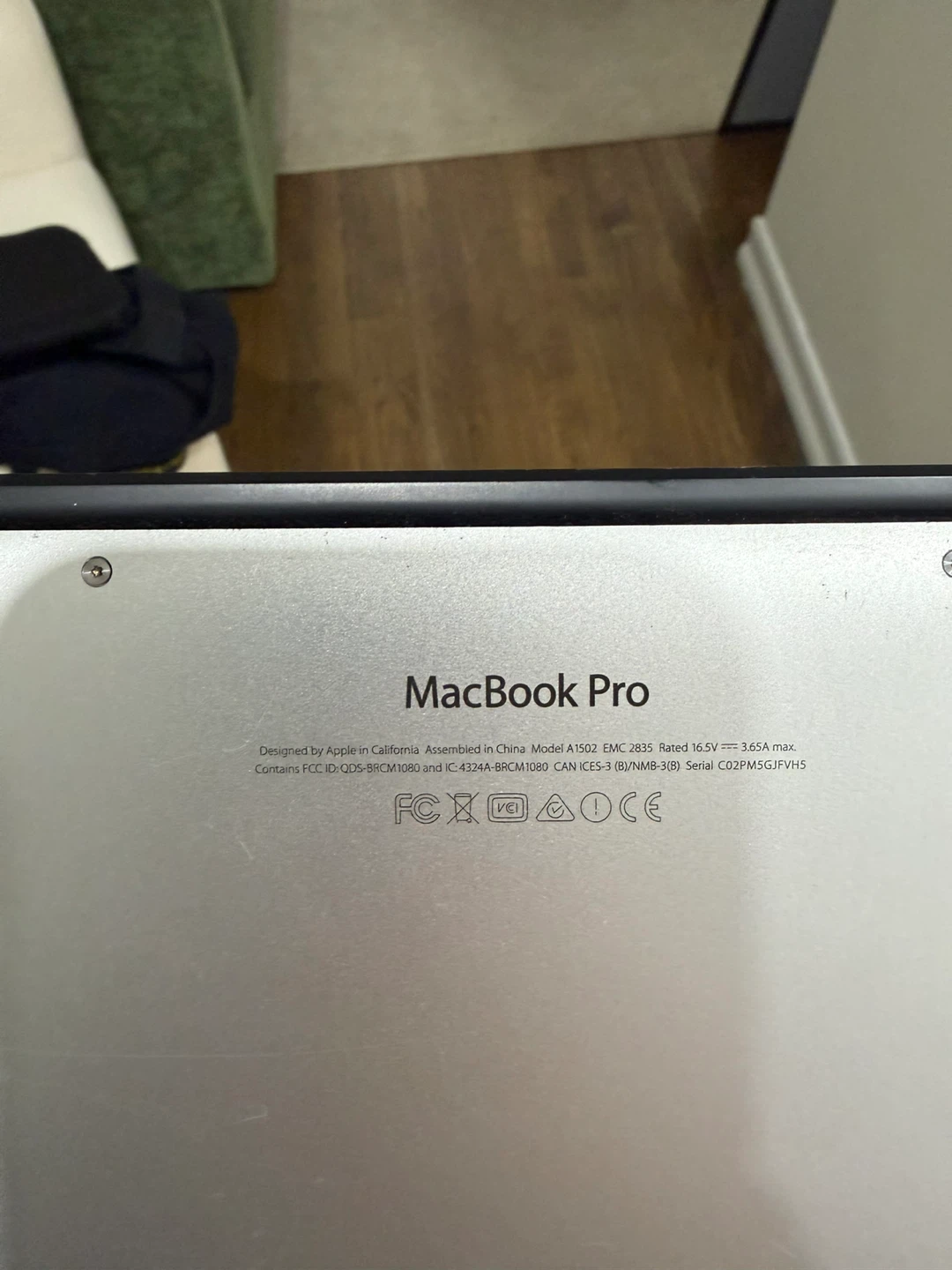 Apple MacBook Pro Laptop - photo 2