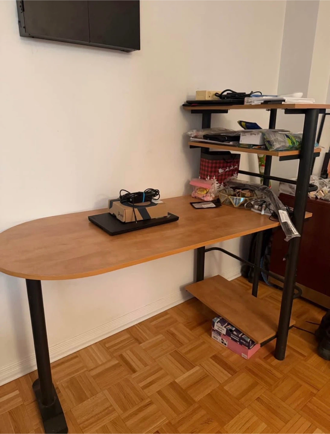 Modern Computer Desk with Storage Shelves – Like New - photo 3