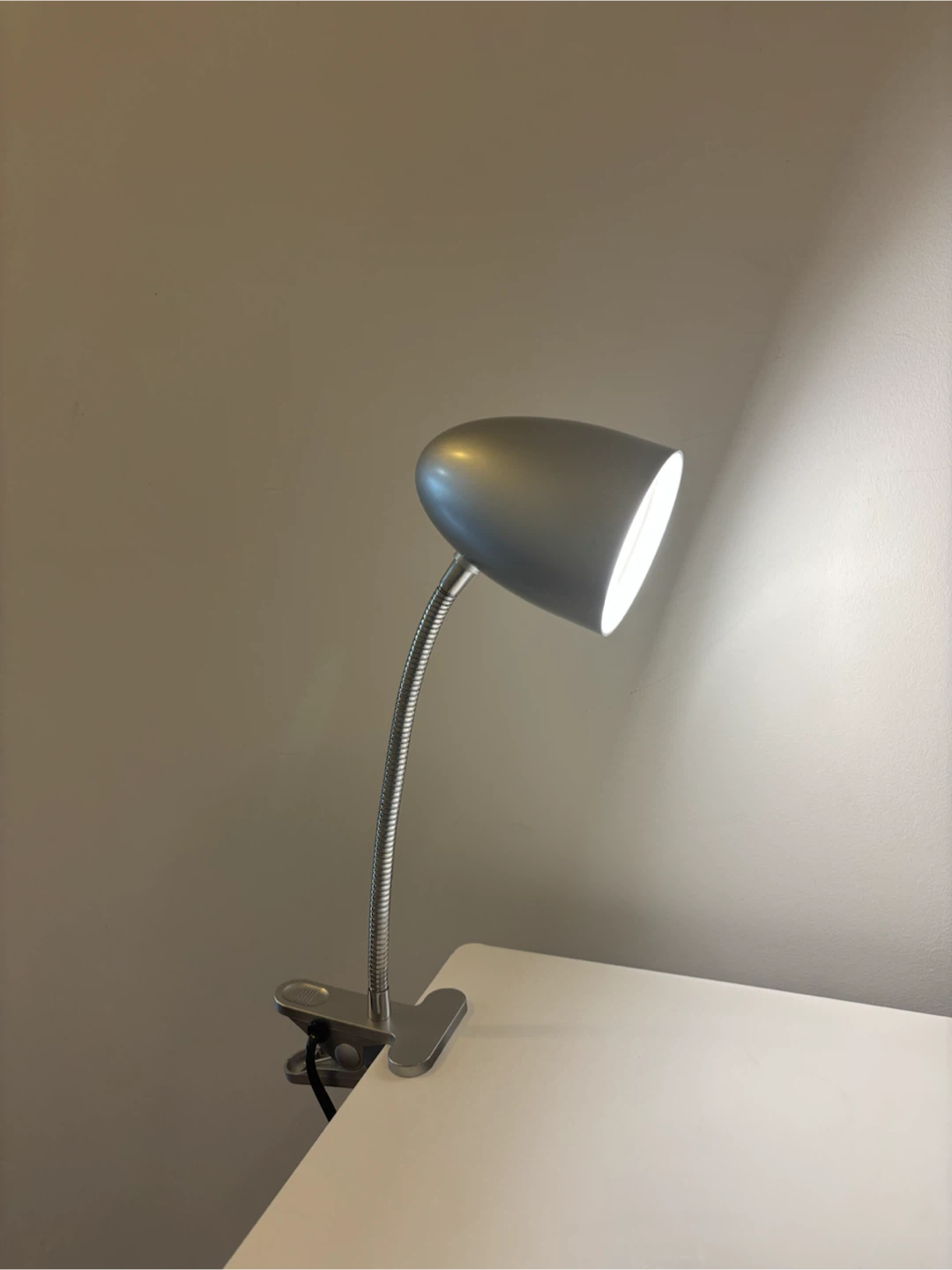 LED Clip Lamp