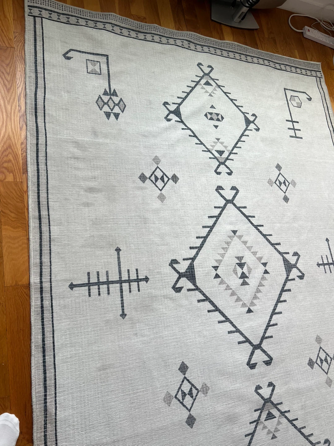 RUGGABLE Washable Damali Rug 6x9 with pad - photo 4