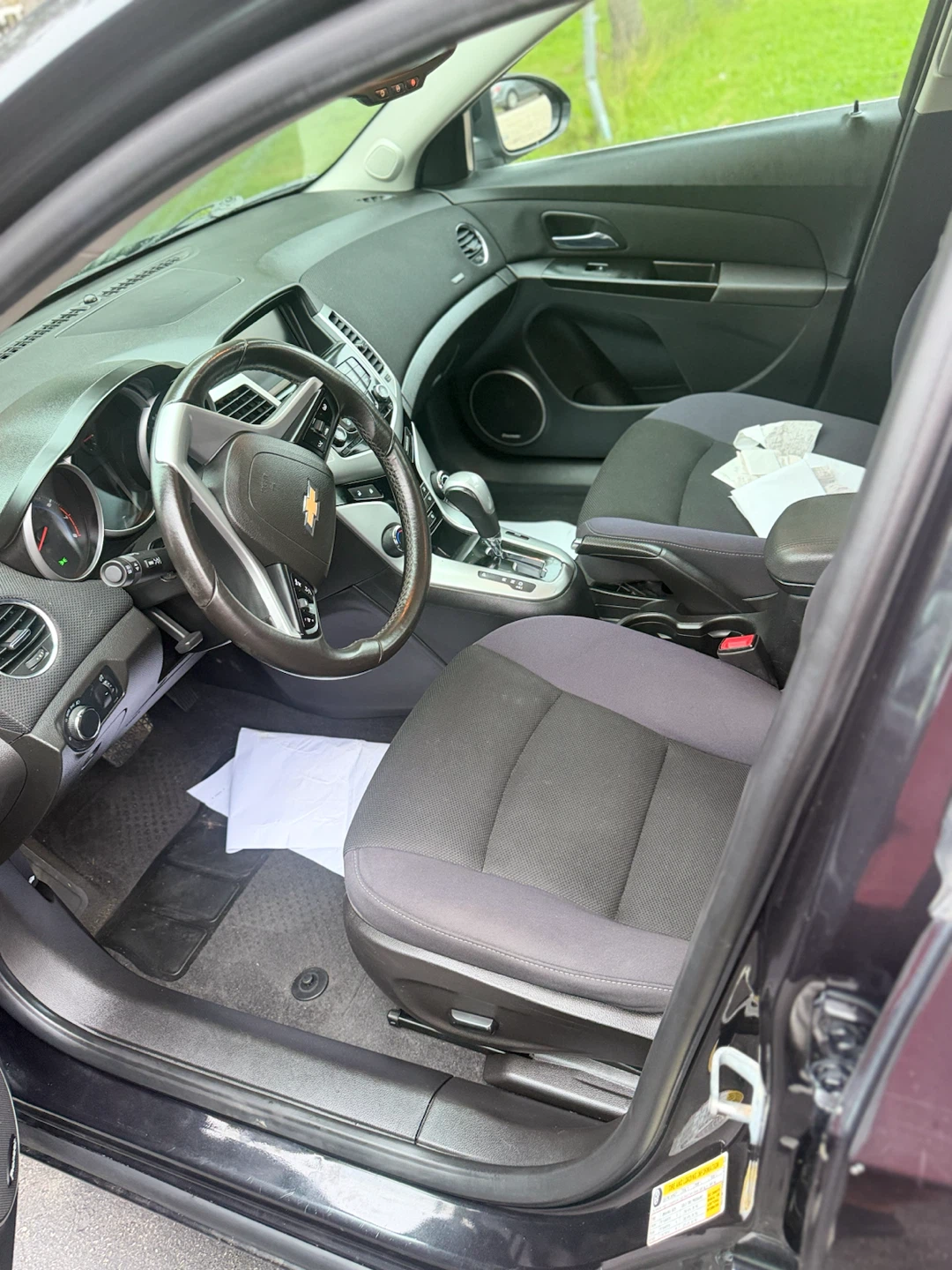Black Chevrolet Cruze LT Sedan - photo 5