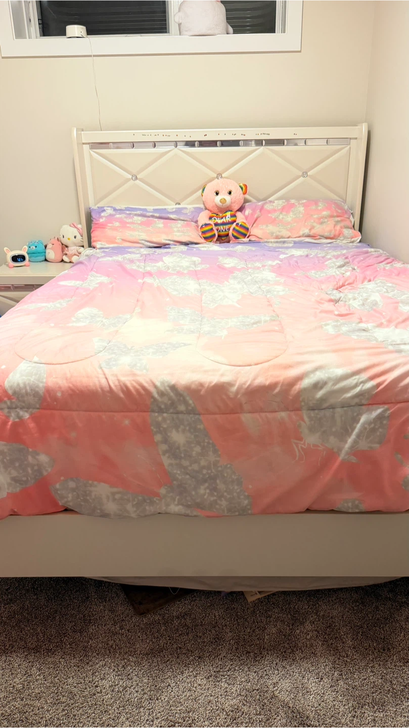 Queen size bed - photo 2