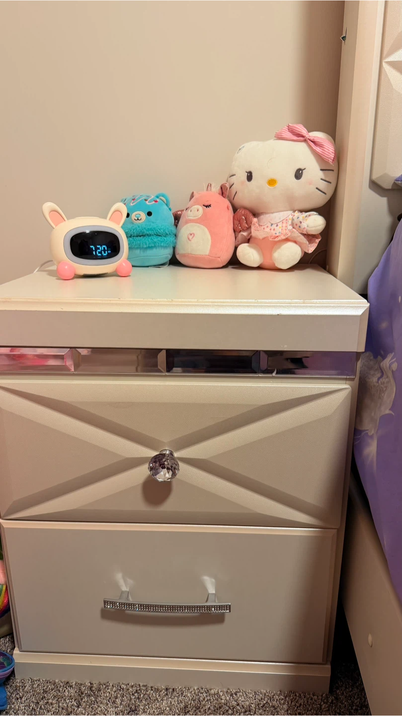 Queen size bed - photo 3
