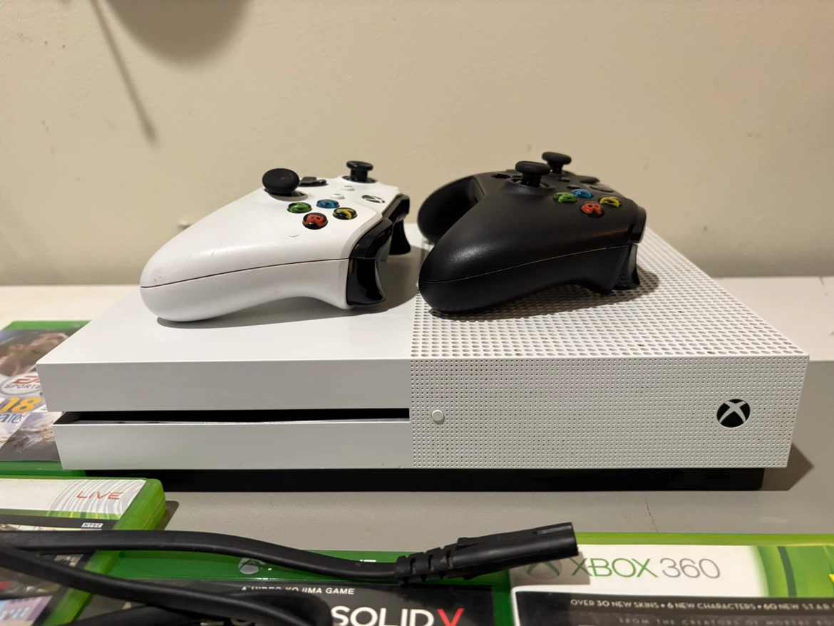 White Xbox One S Console with Controllers and Games - photo 2