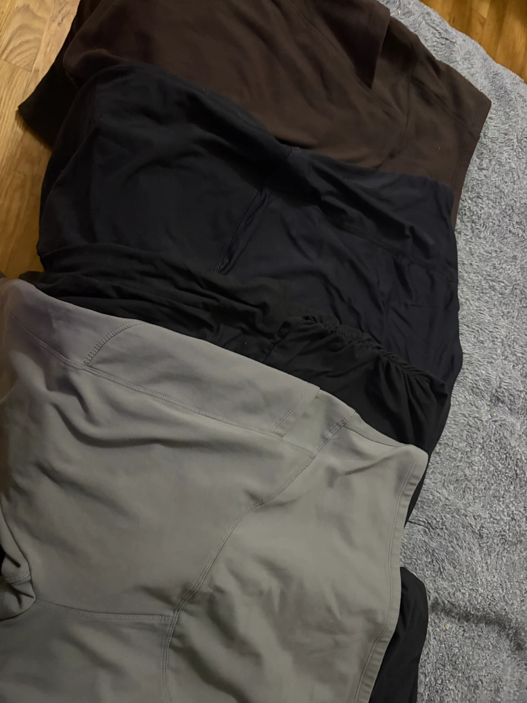 Bundle of maternity pants - photo 2