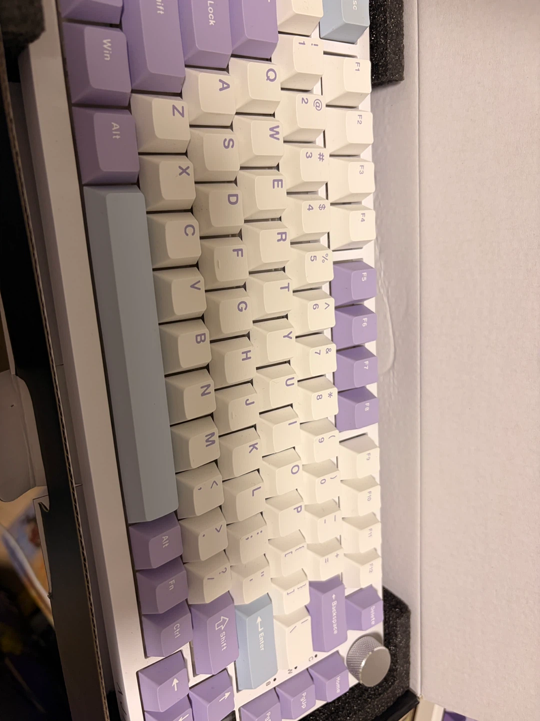 EPOMAKER Ajazz AK820 Pro Mechanical Keyboard - photo 2