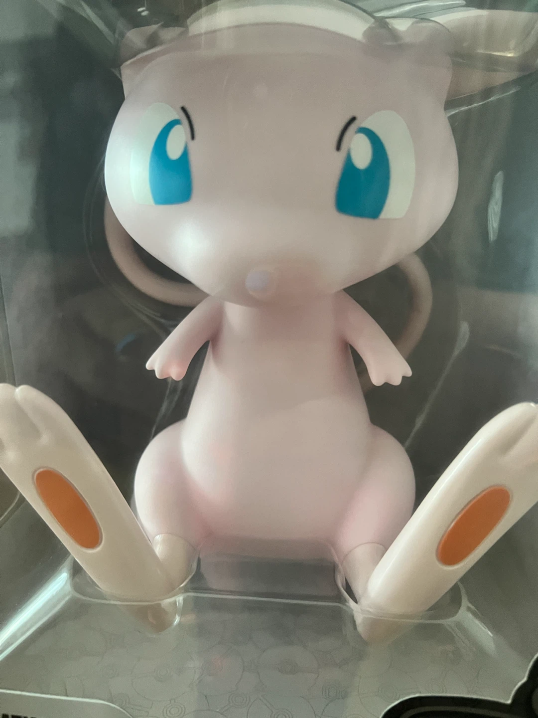 Jazwares Pokémon Mew Vinyl Figure 8in - photo 4