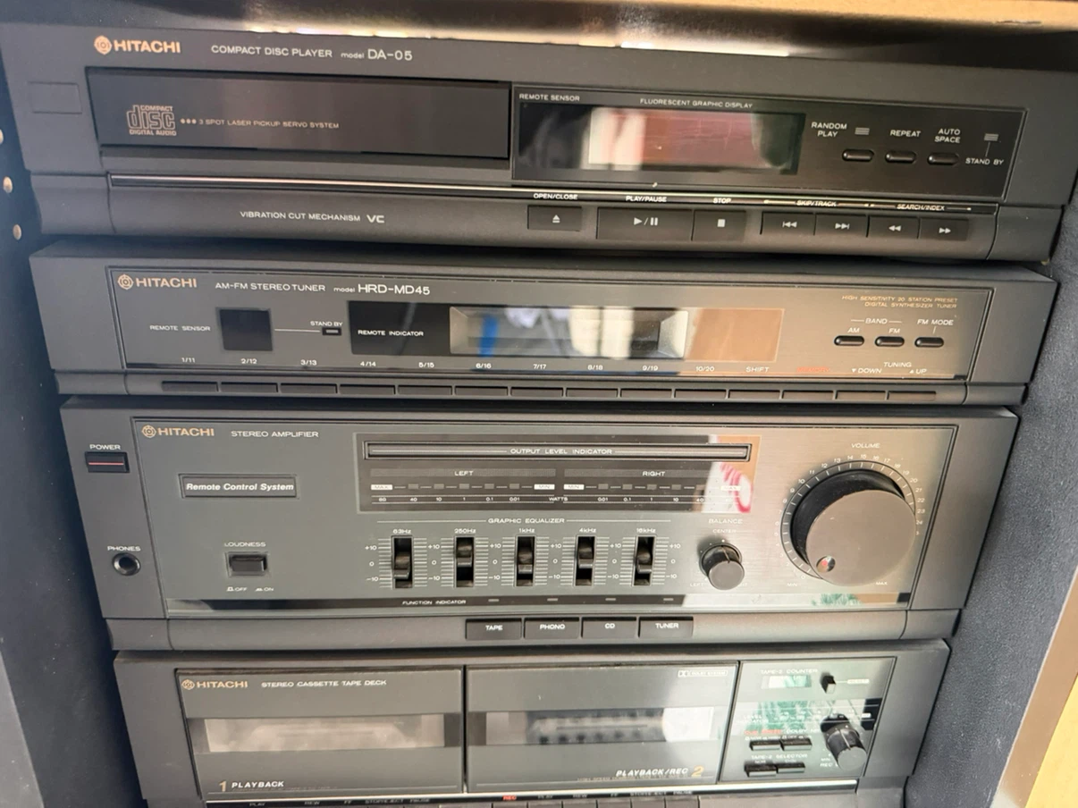Hitachi Stacked Audio System with 2 Tower Speakers - photo 5