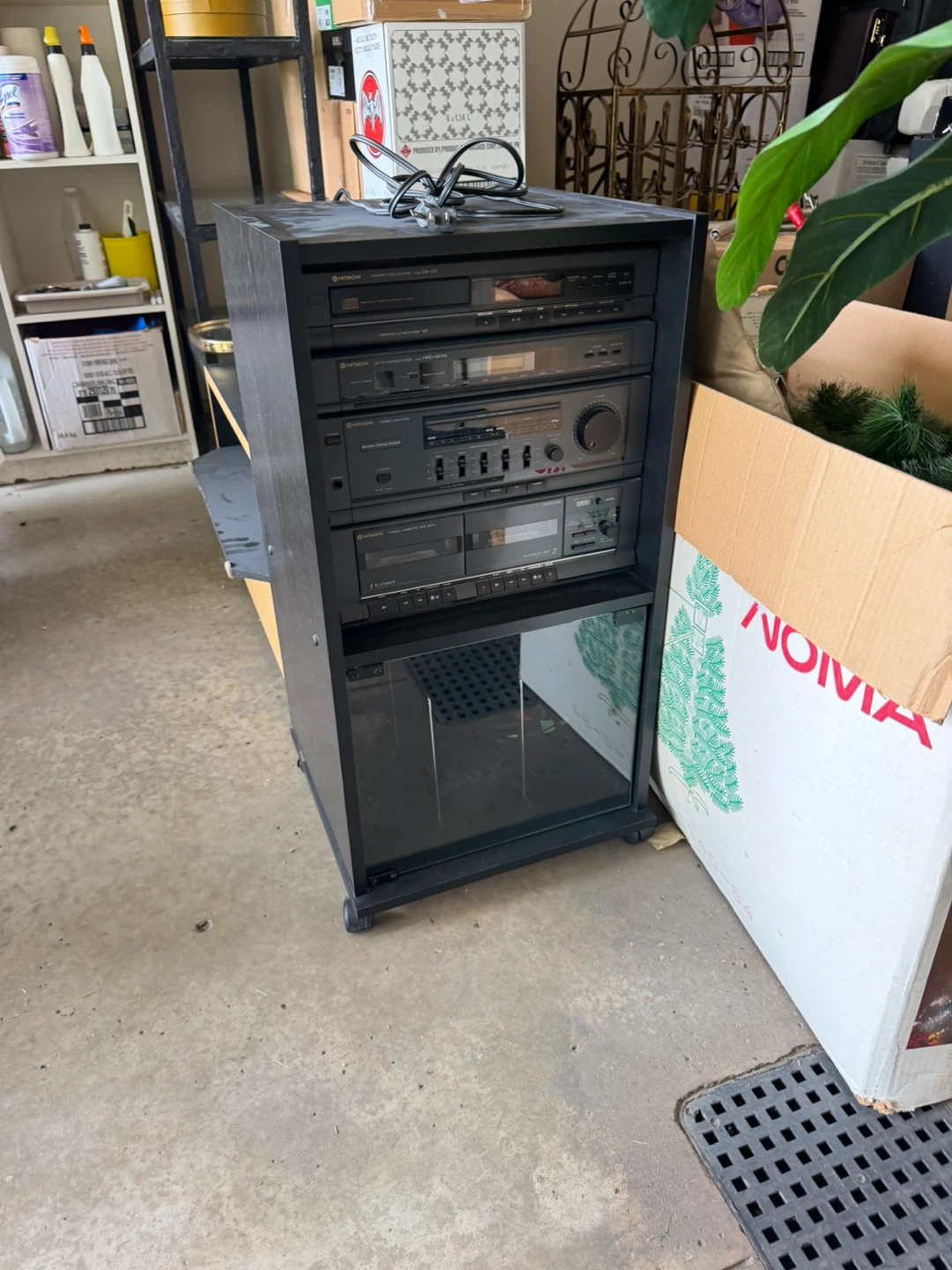 Hitachi Stacked Audio System with 2 Tower Speakers