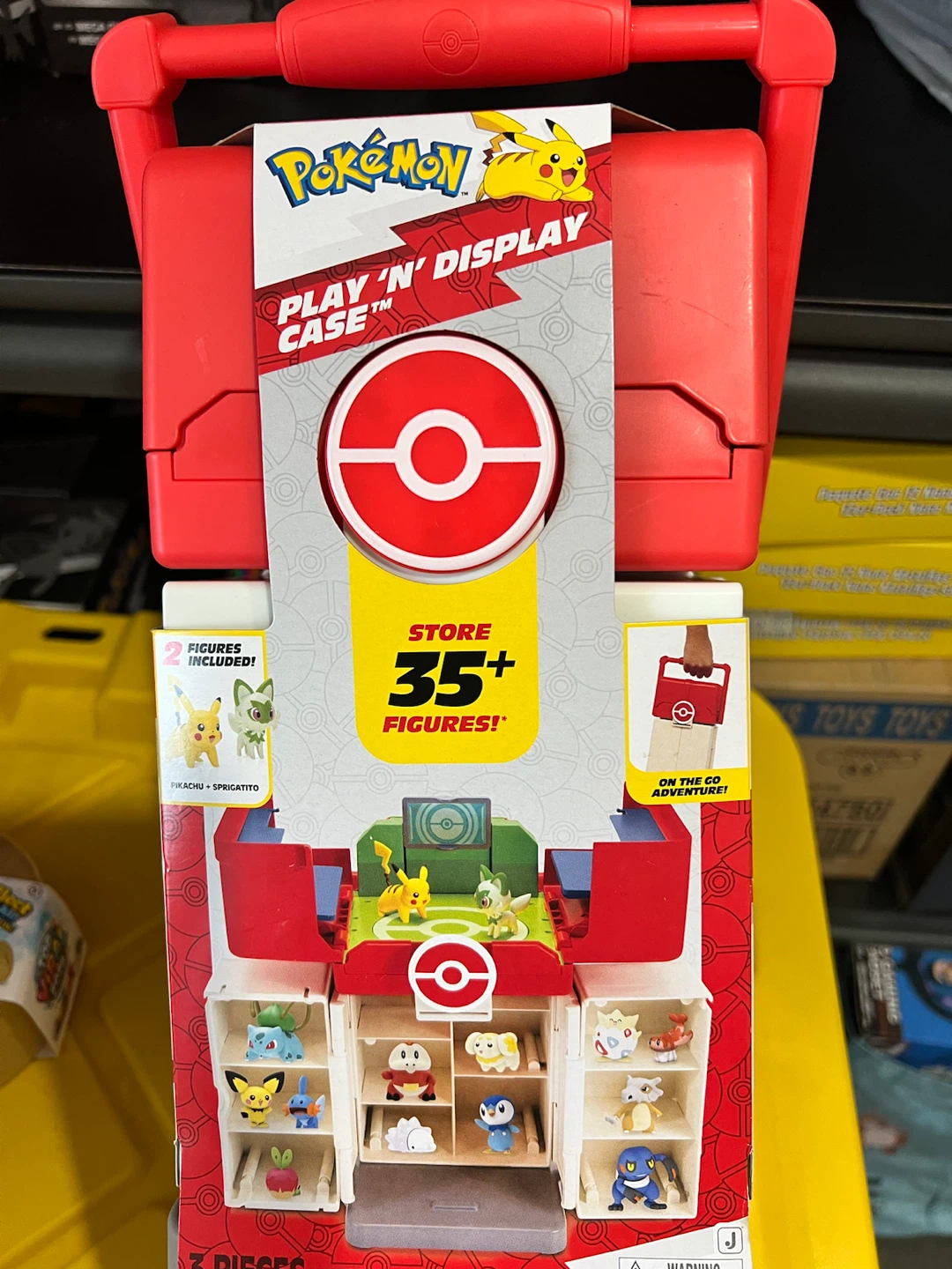 Pokémon Play 'n Display Case with Pikachu & Sprigatito Figures - photo 2