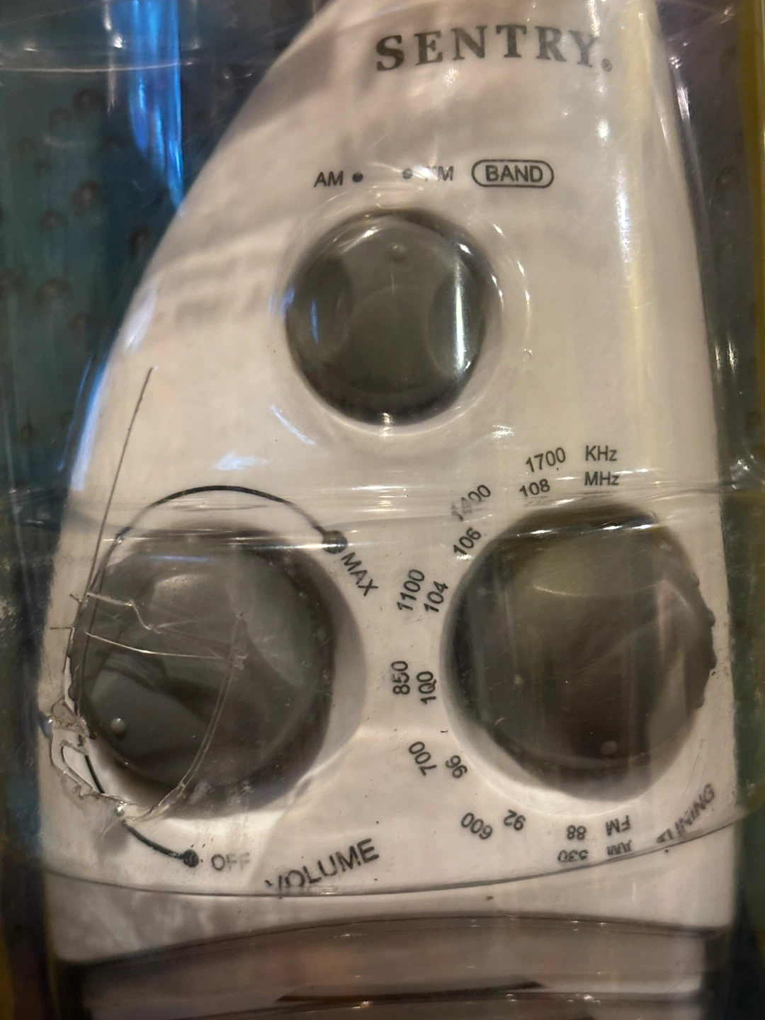 Sentry Water Resistant Shower Radio - photo 5