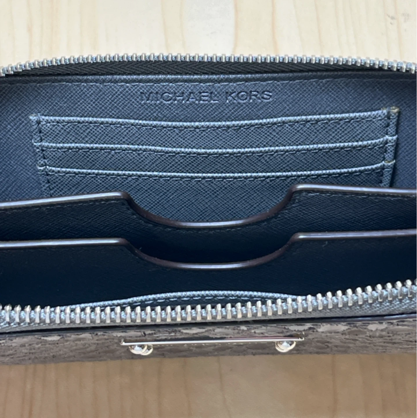 Michael Kors Zip Around Wallet Grey Snake Print - photo 3