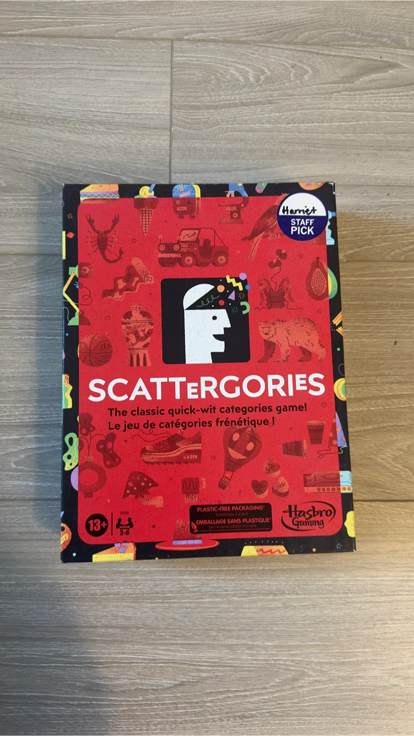 Scattergories Classic Quick-Wit Categories Board Game