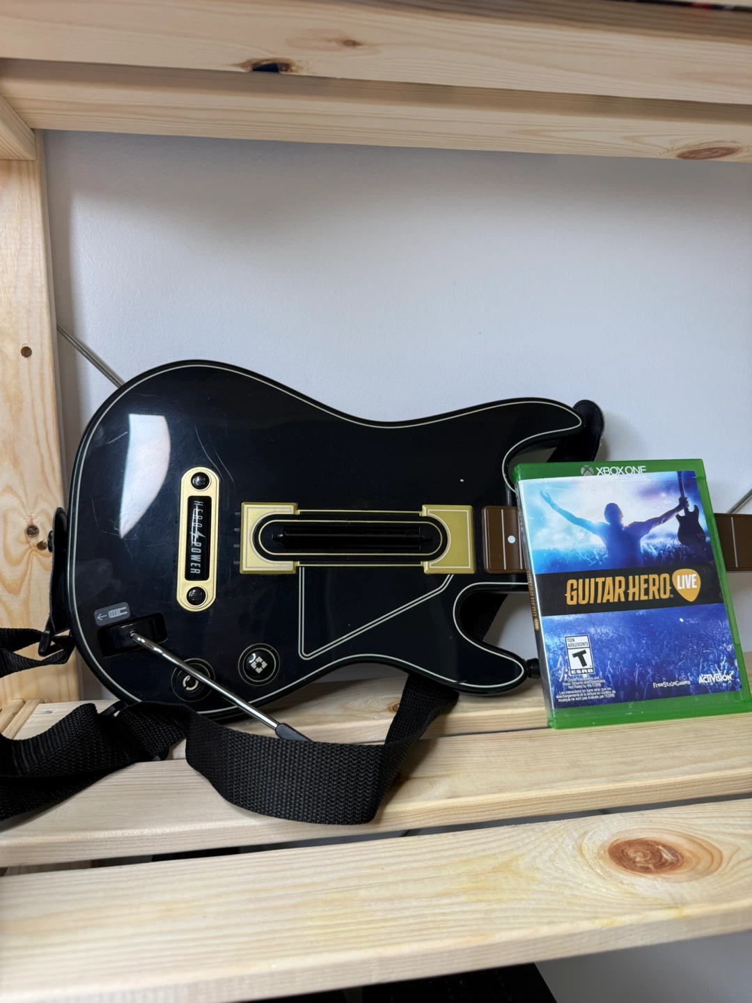 Guitar hero bundle Xbox One