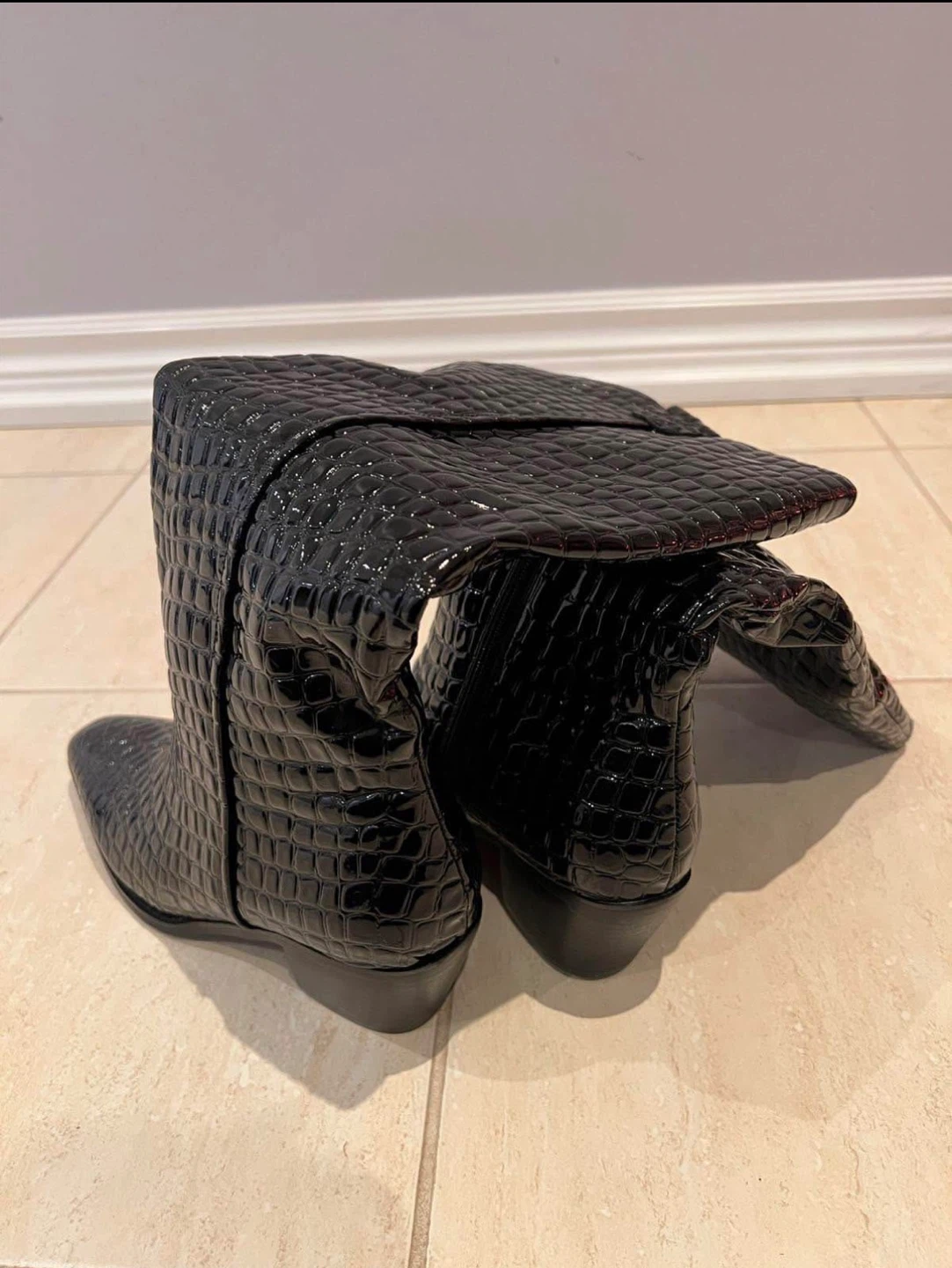 Black Crocodile Print Knee-High Boots - photo 4