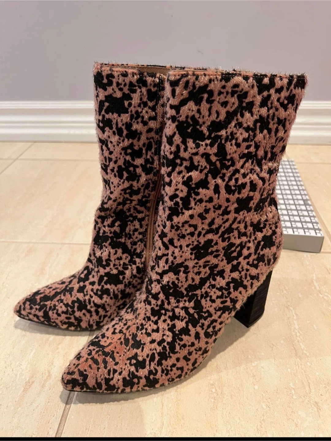 Women's Leopard Print Ankle Boots - photo 4