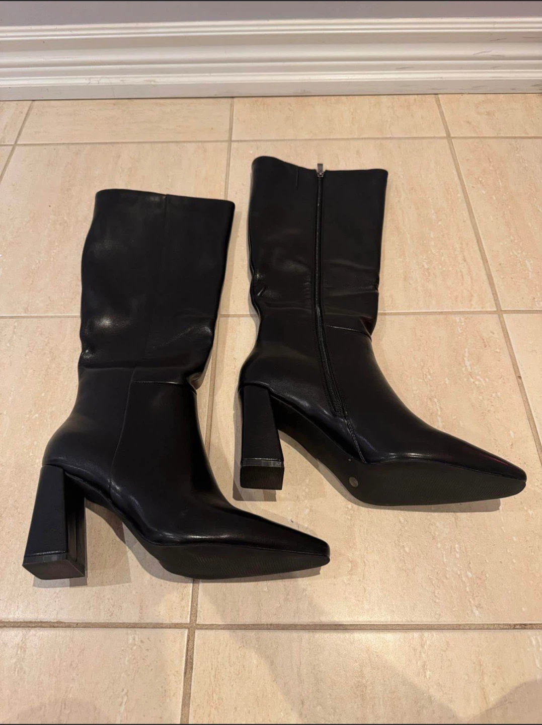 Black Heeled Boots - photo 3