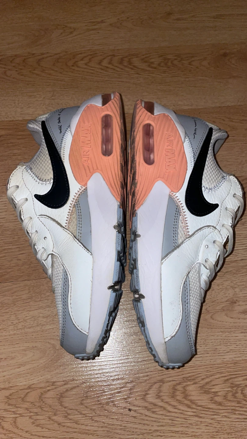 Size 9 women’s airmax 15$ - photo 3