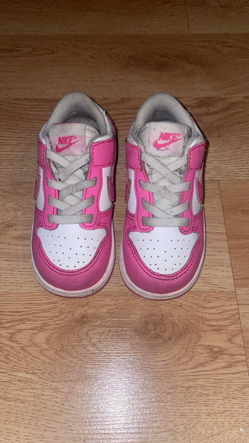 Size 7c toddler dunks 10$ - photo 2