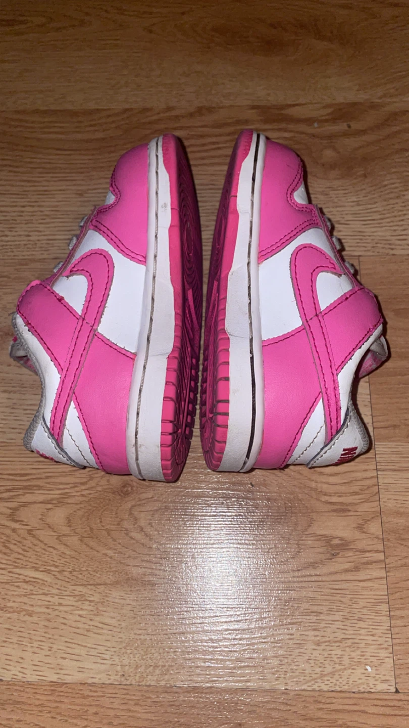 Size 7c toddler dunks 10$ - photo 4