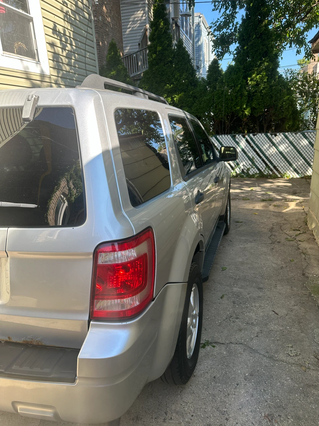 2010 Ford Escape XLT SUV - photo 3