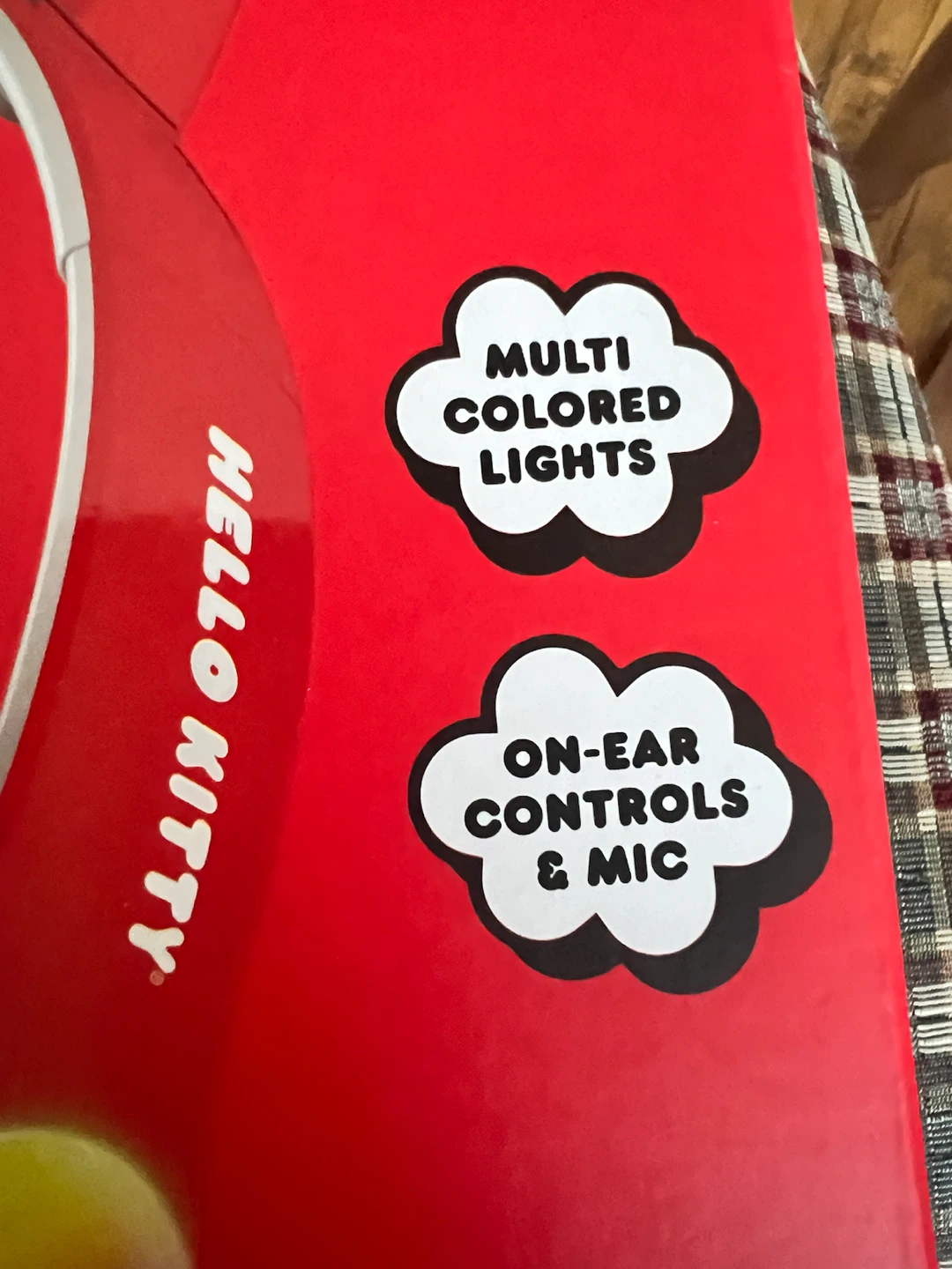 Hello Kitty Wireless Light-Up Headphones - photo 2