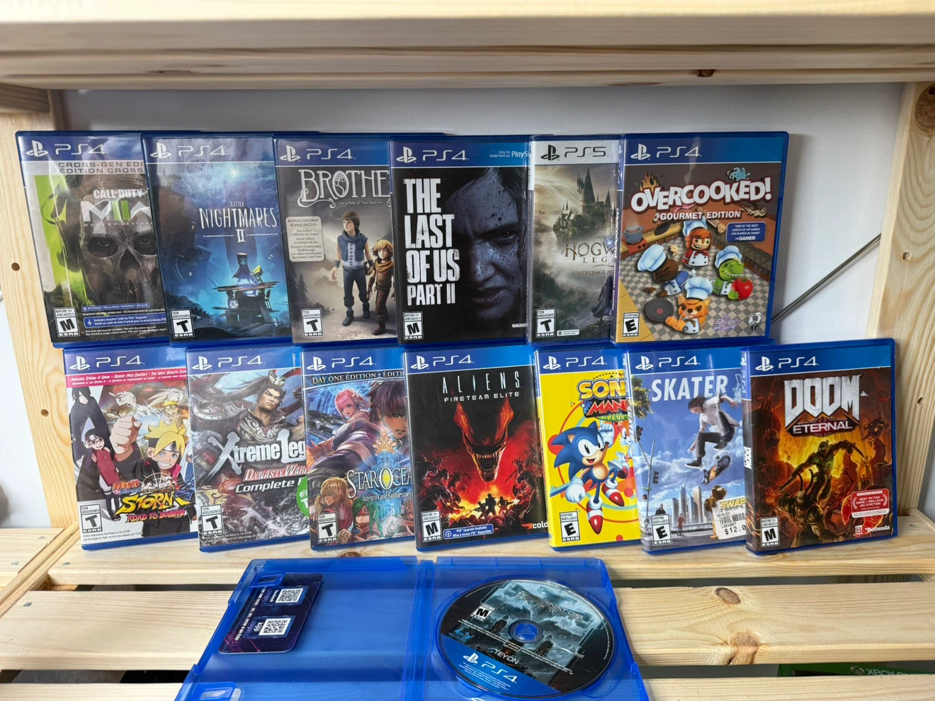 PlayStation 4 games. Terminator / Last of us / aliens / Naruto