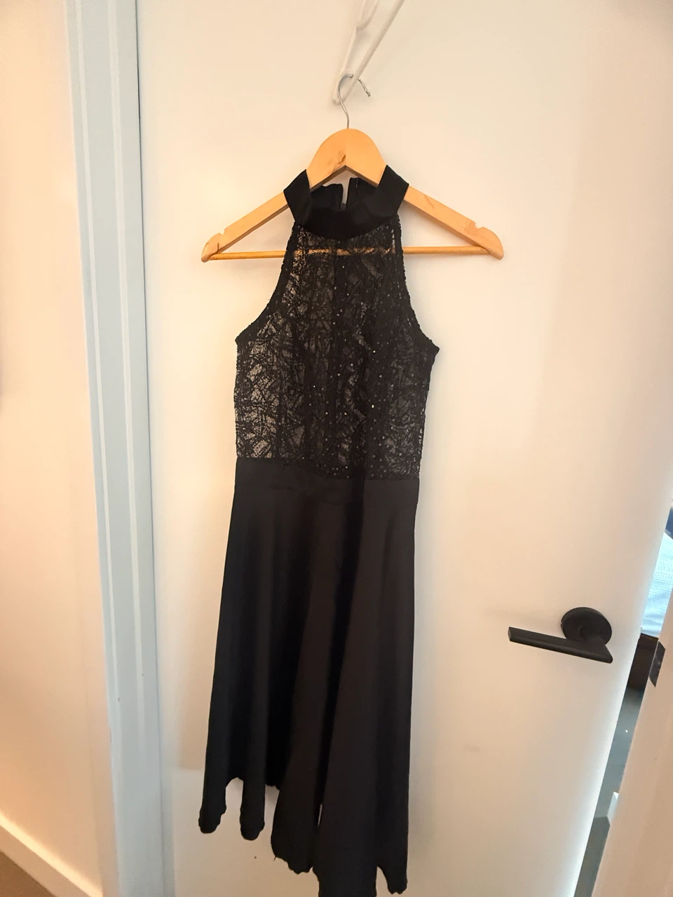 Black Halter Neck Lace Dress - photo 3