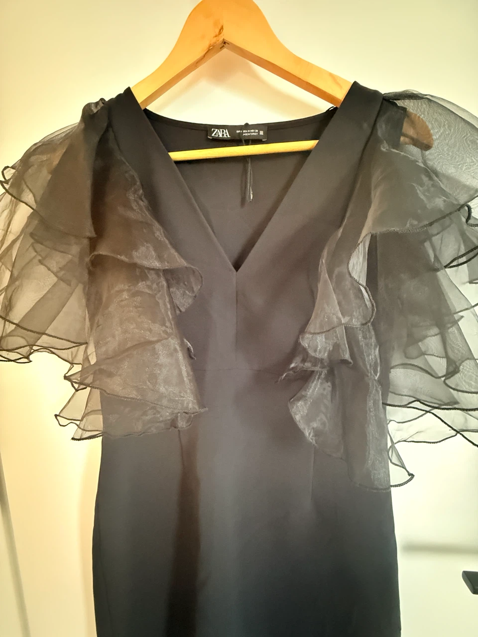 Zara Black Ruffled Organza Sleeve Dress - photo 2