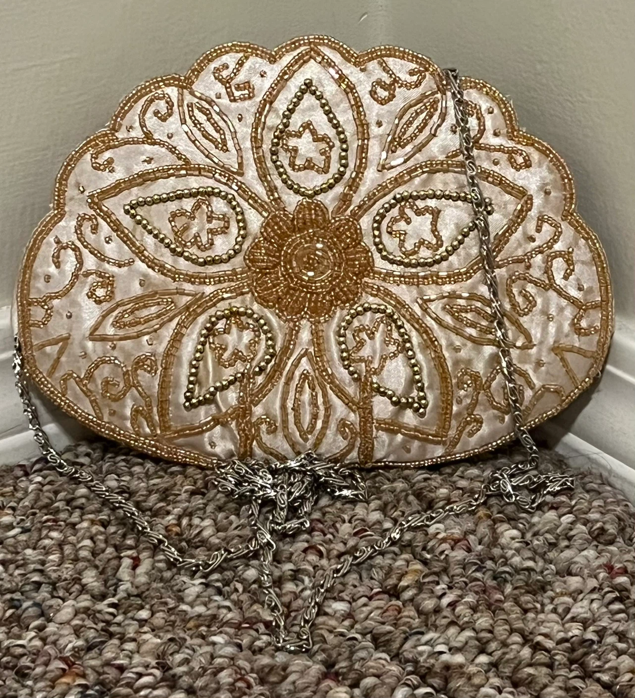 8 Unique Purses - photo 3