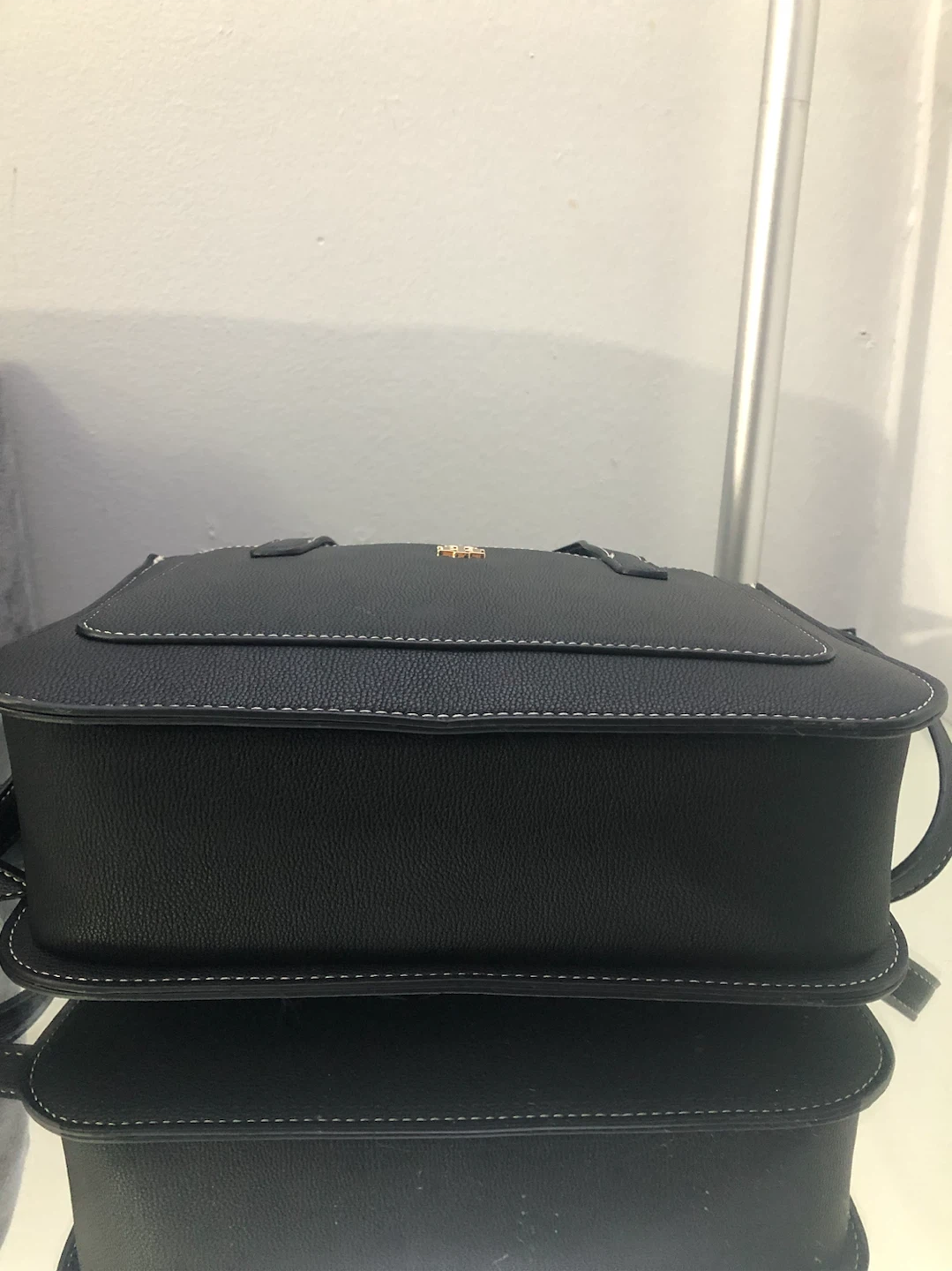 Tommy Hilfiger Black Leather Tote Bag - photo 5