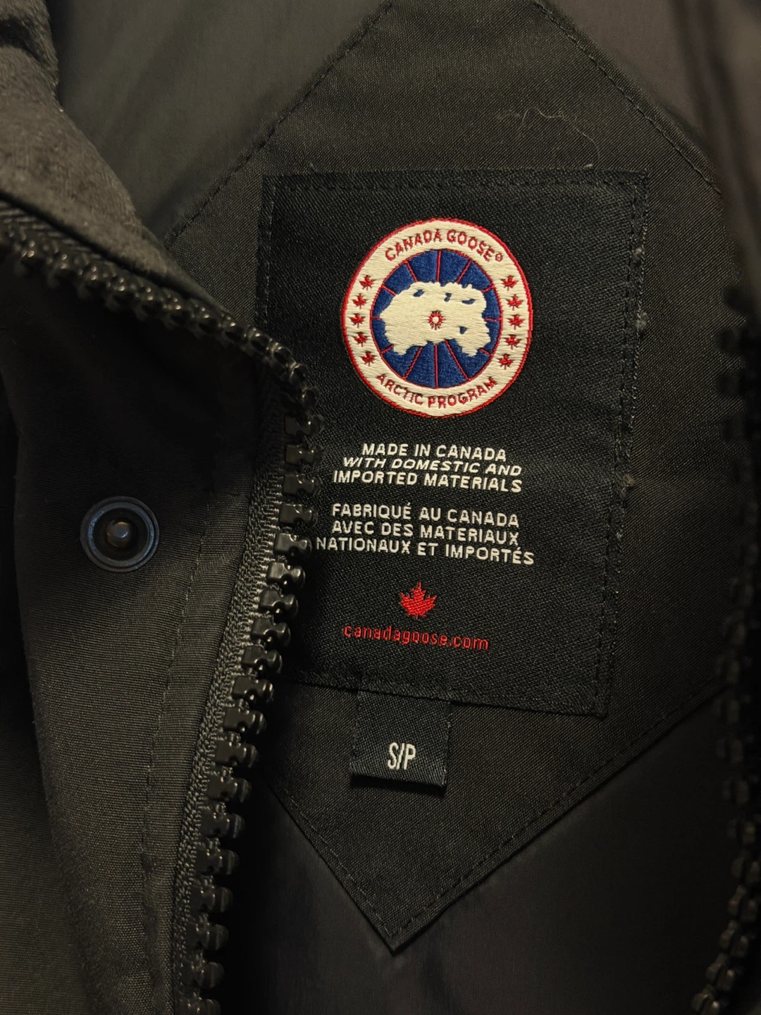 Canada Goose Arctic Program Down Vest - Black - S/P - photo 3