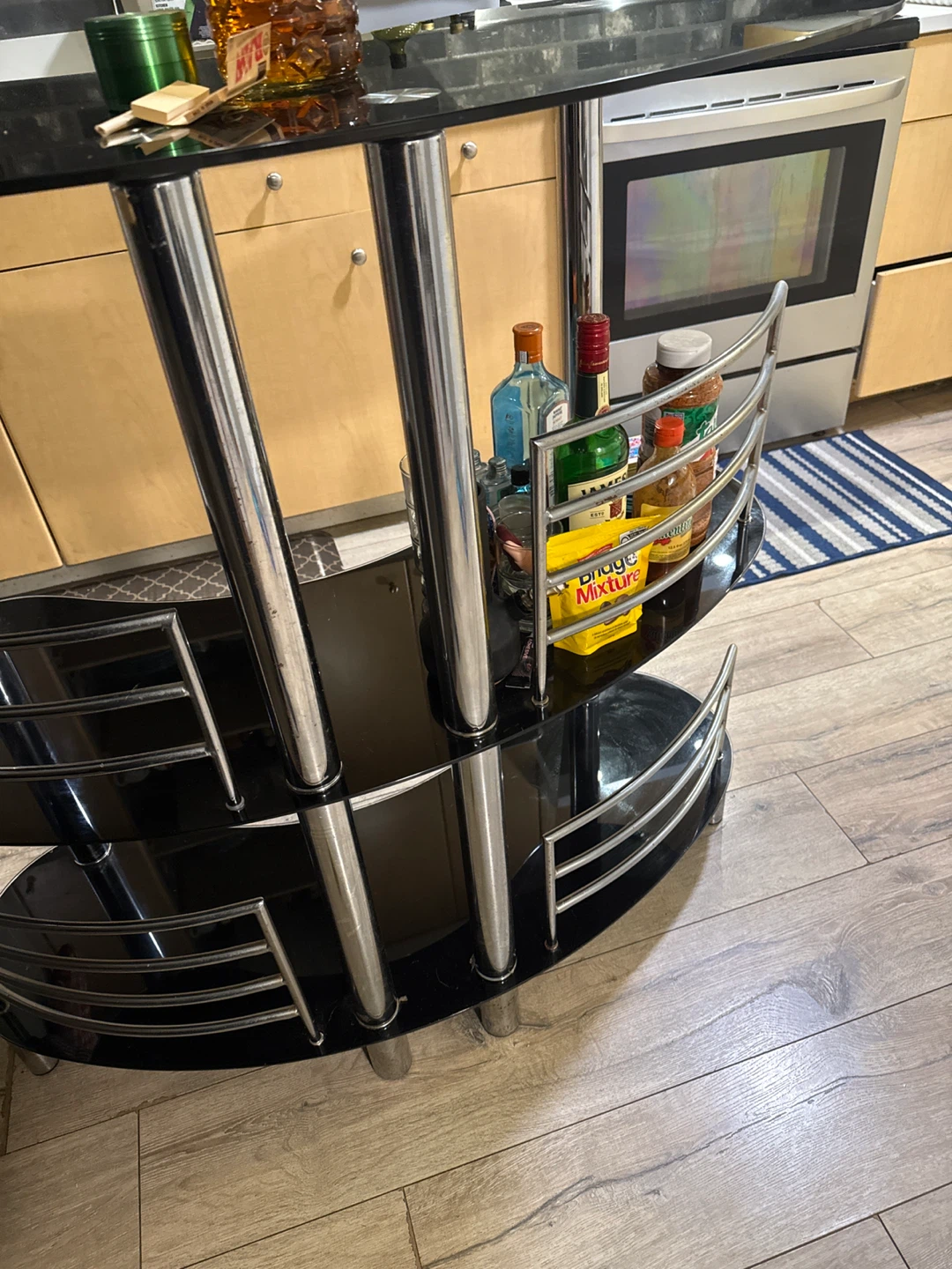 Black glass bar cart with chrome accents - photo 4