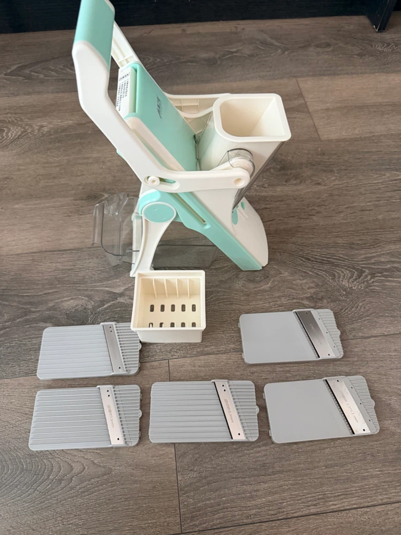 Vegetable Slicer with Multiple Blades - photo 2