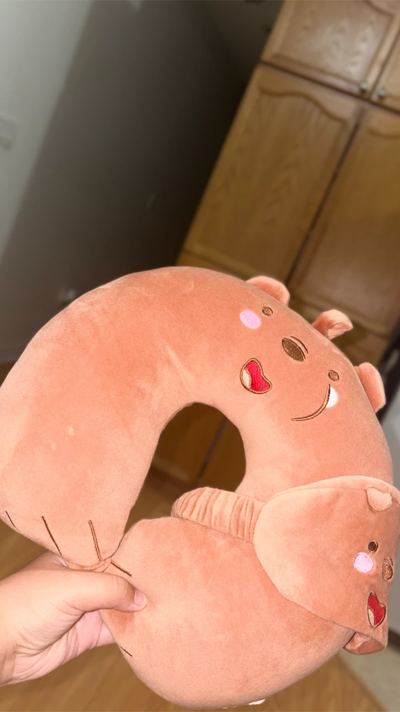 Miniso Neck Pillow and Eye Mask Set - photo 3