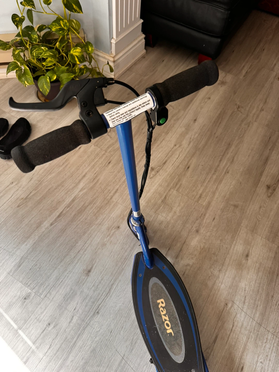 Razor Electric Scooter - photo 5