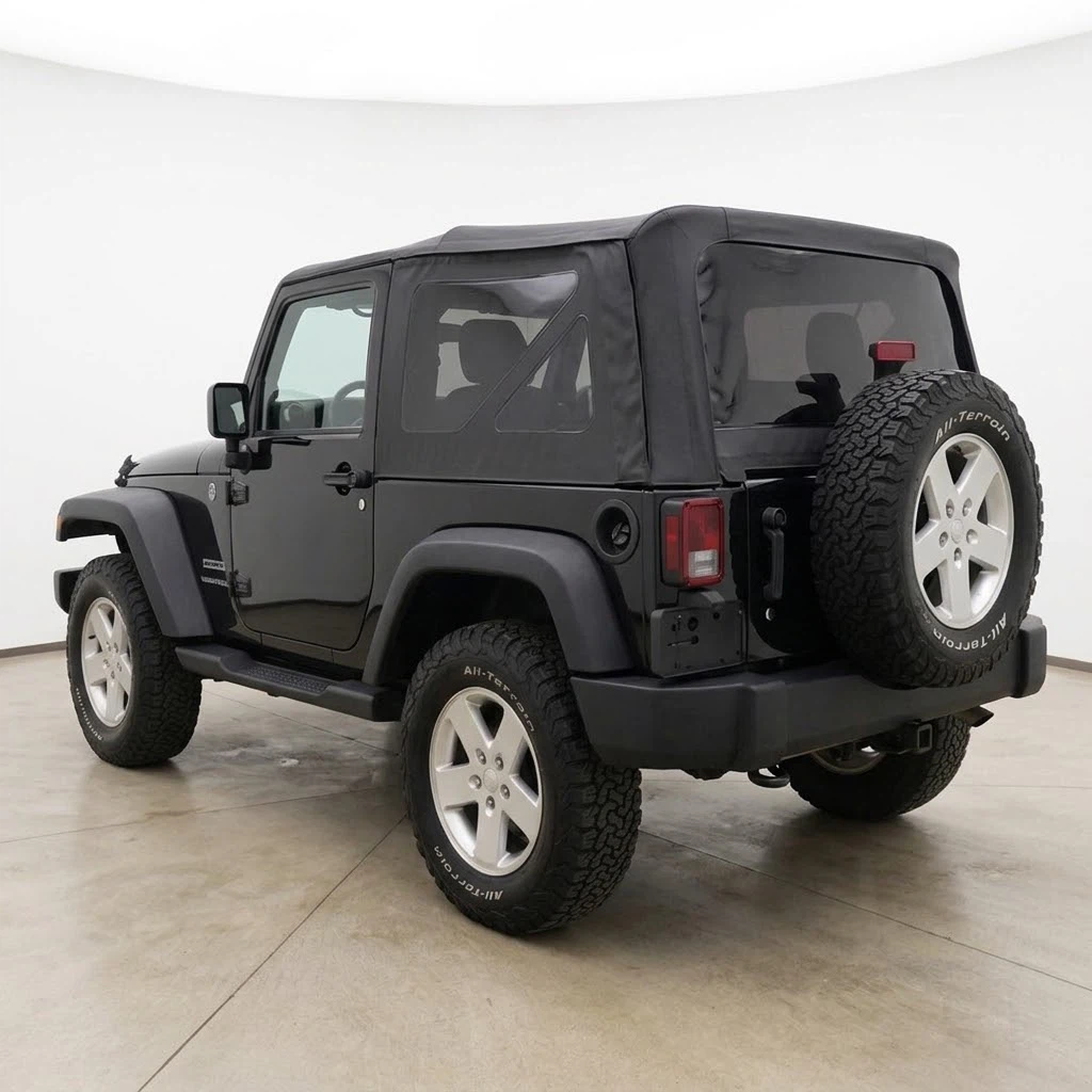 2011 Jeep Wrangler Sport 2-Door Manual - 198k km - $12,900 (OBO) - photo 2