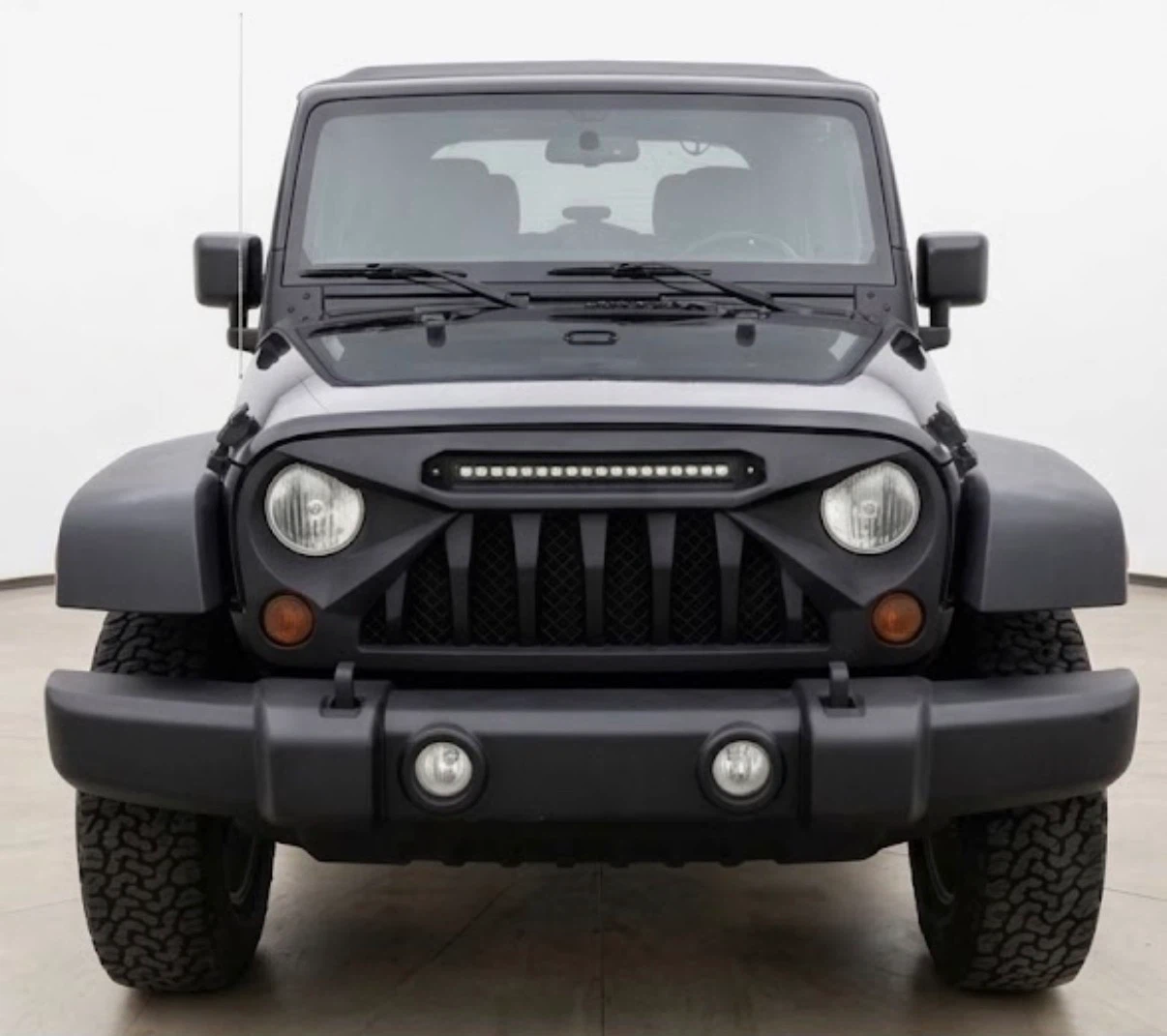 2011 Jeep Wrangler Sport 2-Door Manual - 198k km - $12,900 (OBO) - photo 3