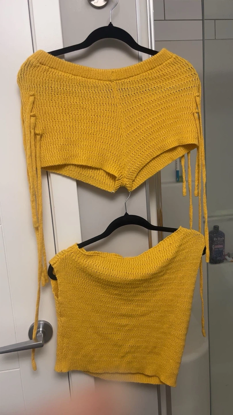 Yellow Knit Top and Shorts Set - photo 4