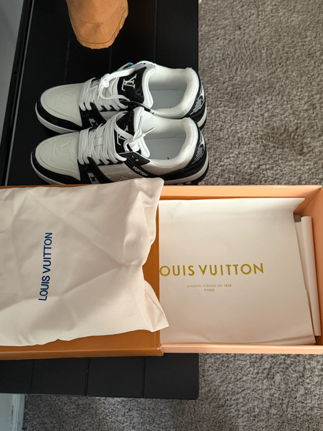 Louis Vuitton Sneakers LV 1201 11 White/Black - photo 5
