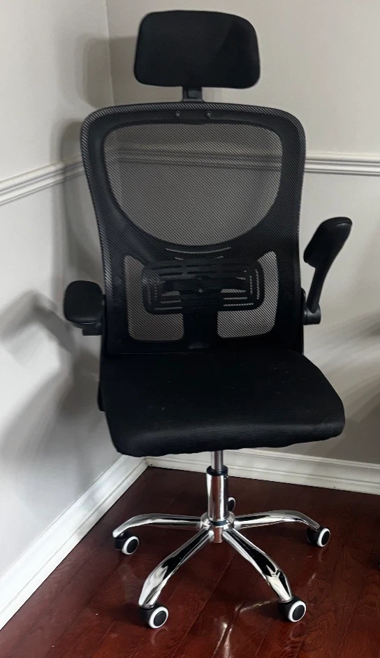 Black Mesh Office Chair with Headrest